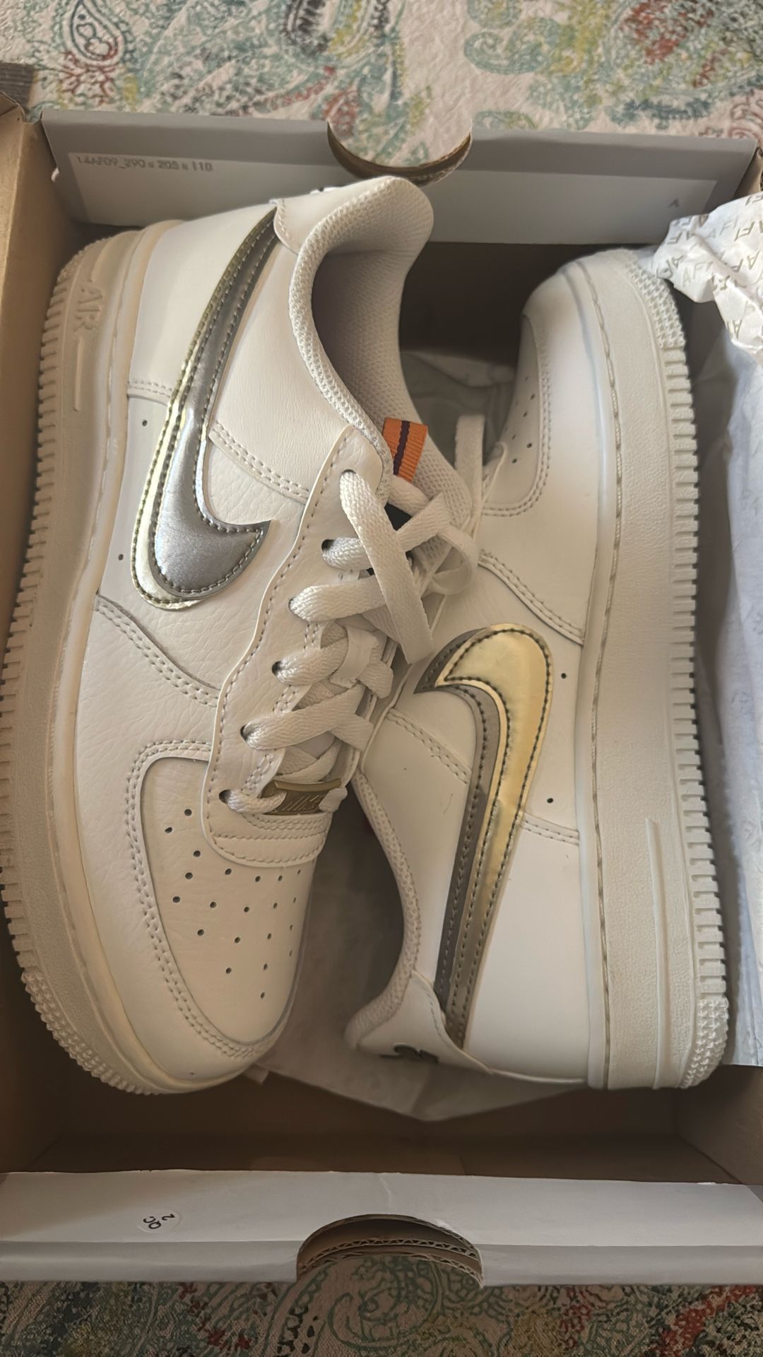 Nike Air Force 1 LV8 (GS)