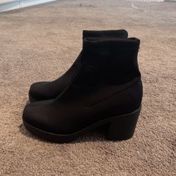 black bootys 