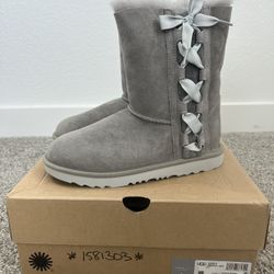 UGG K Pala Grey Boots – Youth 5 / Women’s 6.5–7 New In Box