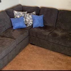 Sectional Couch 