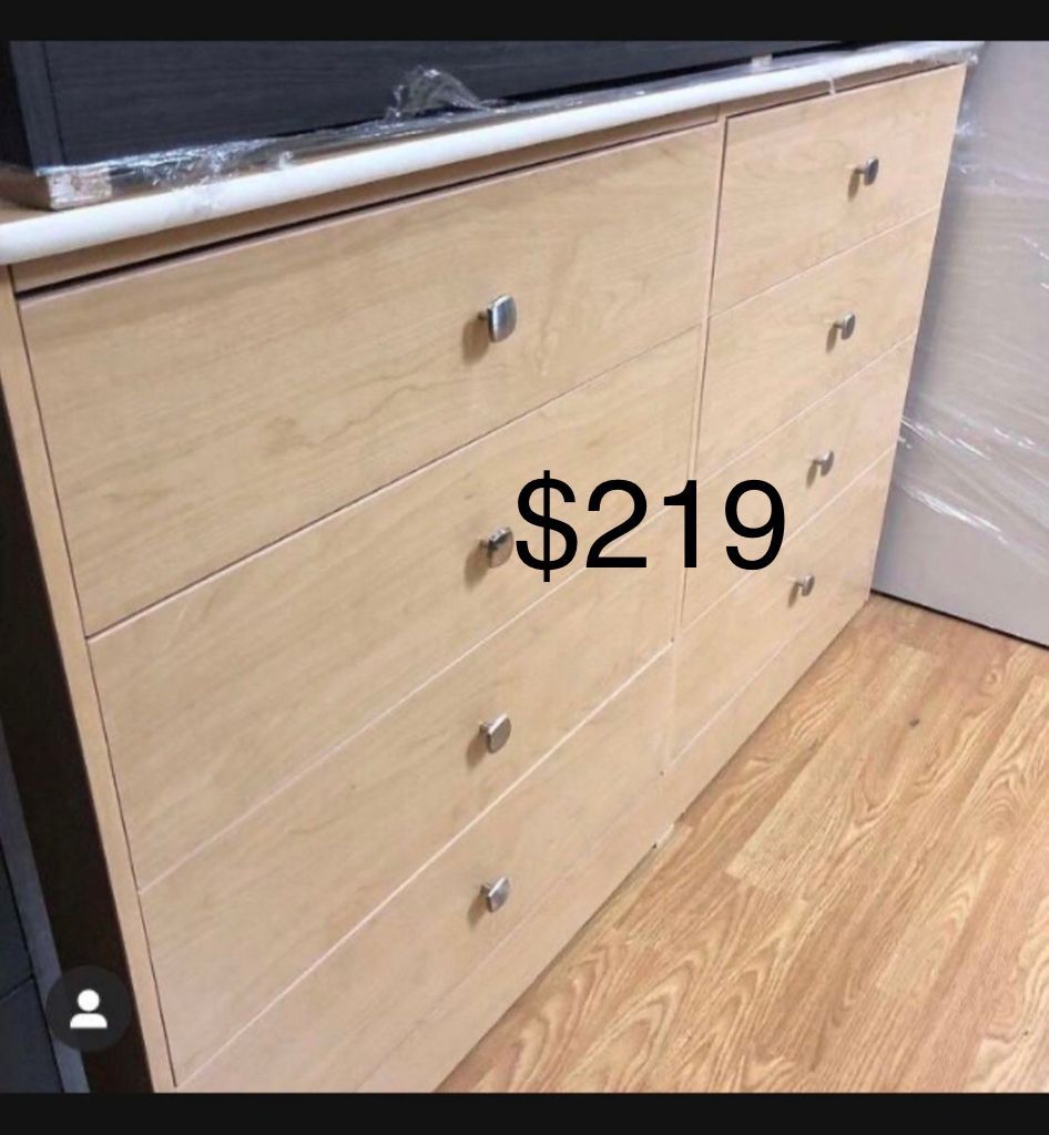 8 Drawer Dresser / Comoda 8 Cajones 