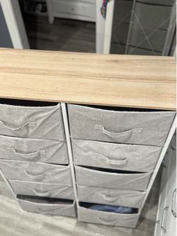 Cube dresser