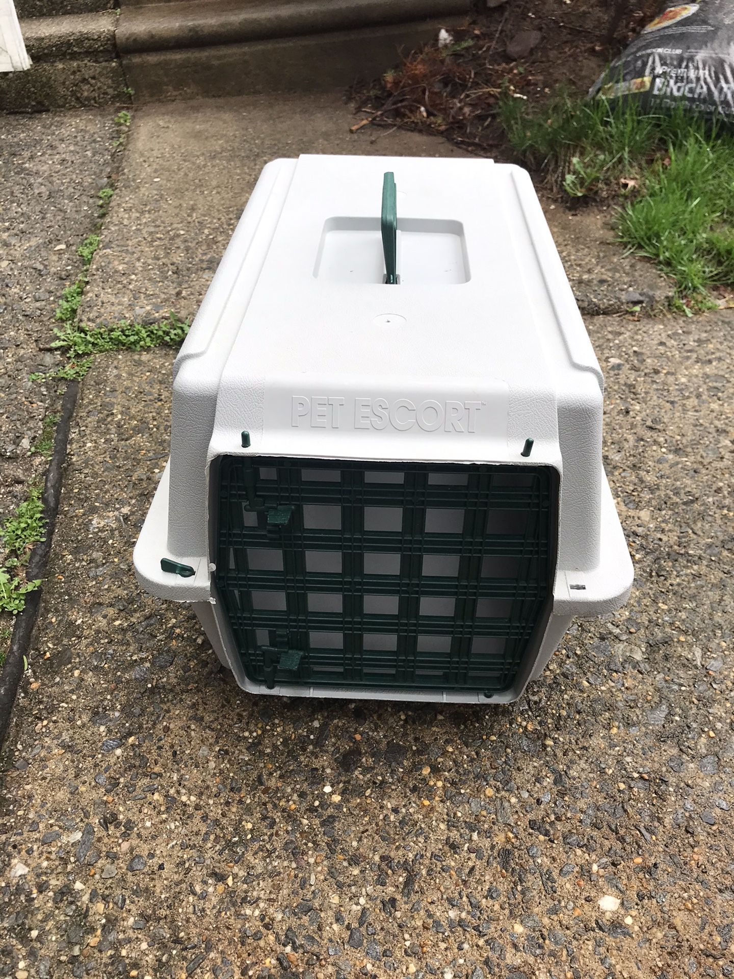 PET ESCORT CARRIER, For Small Pets