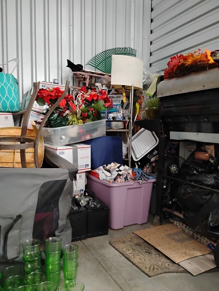 1/18/2025 Clear Out Sale . Everything Must Go . I Am Got To Be There At 3 Pm