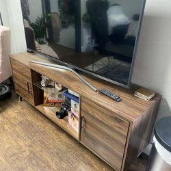 Mid Modern TV stand