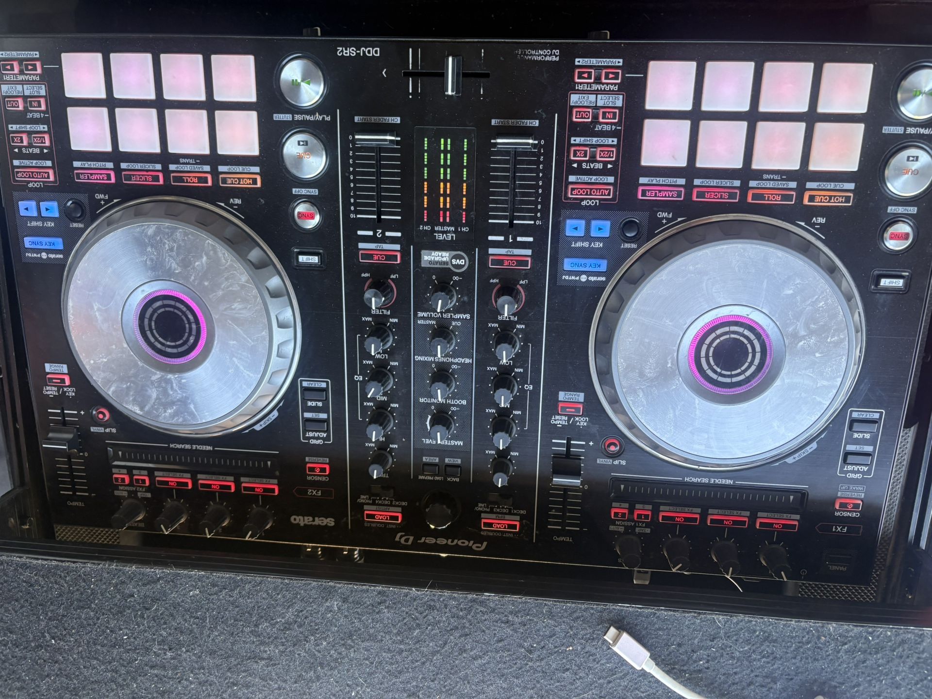 Ddj Sr2 eon 615 mrDj3500 Watt Sub Steal !