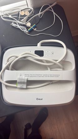Silhouette Portrait 3+ Cricut Easypress bundle
