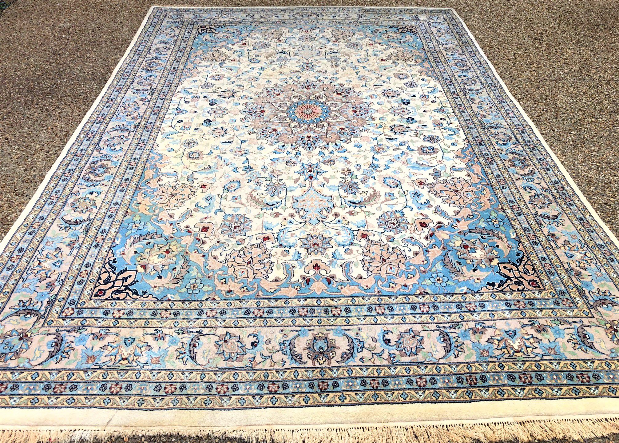 PERSIAN ISFAHAN HAND KNOTTED RUG – 8.11 x 12.7