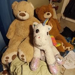 Really big stuff animals