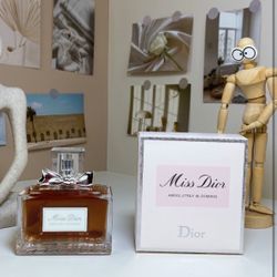 Perfume Para Dama “ MISS DIOR ABSOLUTELY BLOOMING “