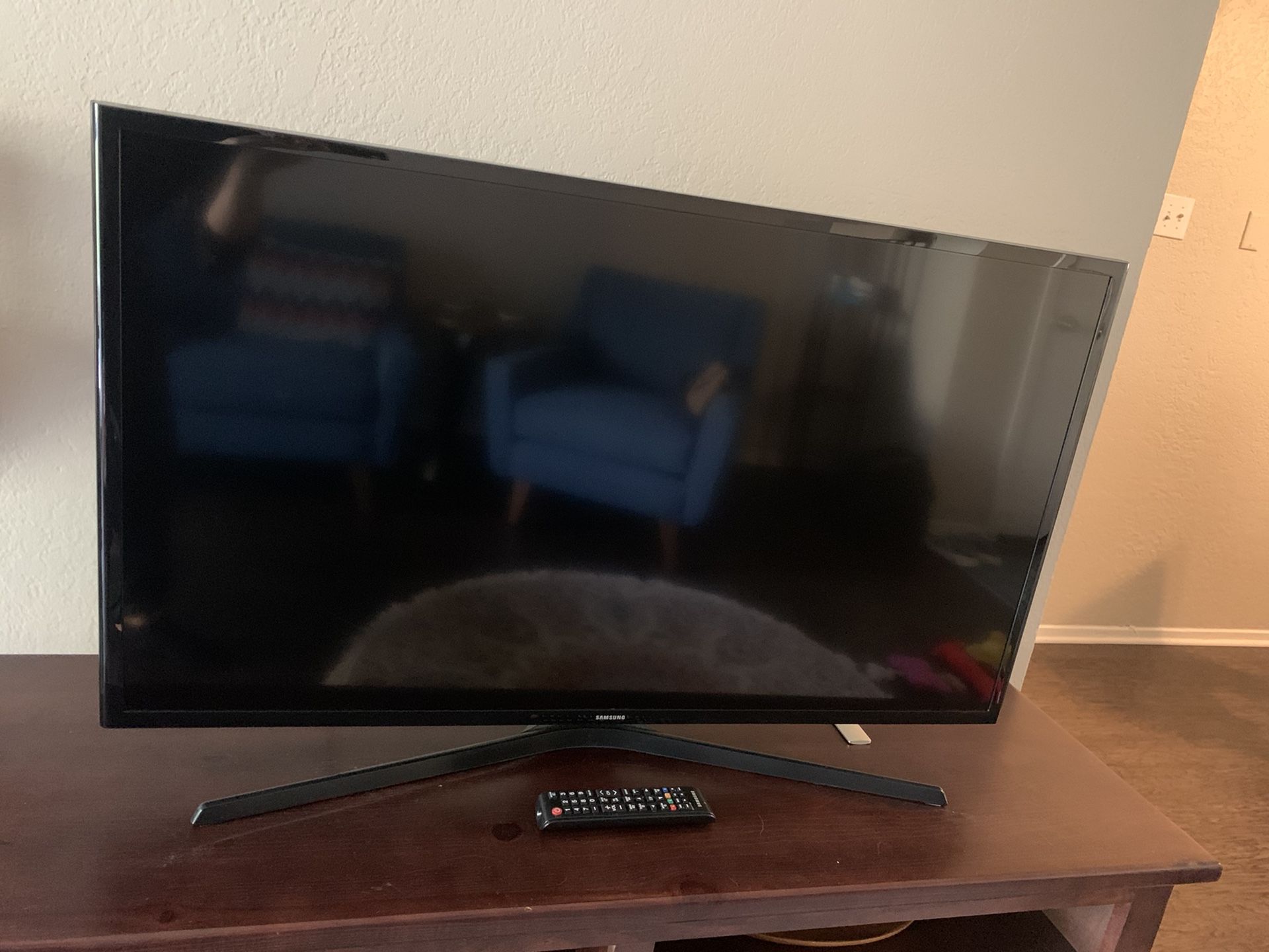 Samsung 40” Class FHD (1080P) Smart LED Tv
