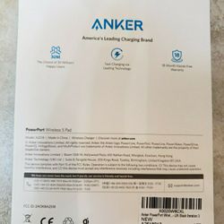 Anker Wireless Charger, PowerPort Wireless 5 Pad Upgraded, Qi-Certified, Compatible iPhone 11, 11 Pro, 11 Pro Max, Xs Max, XS, XR, X, 8, 8 Plus, Galax