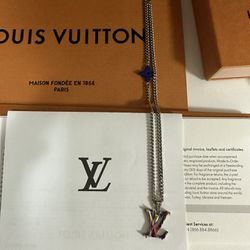 Louis Vuitton Fashion Pendants for sale