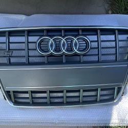2009-2012 Audi A5 - S5 Front Grill