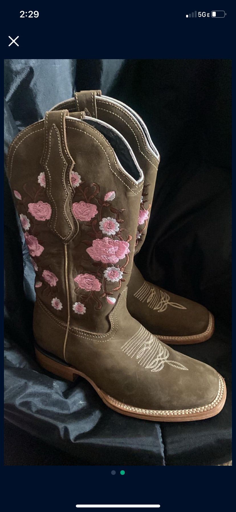Boot Flowers