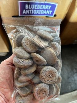 2lbs. Premium Natural "Food-Grade" Dog Treats. Fresh Blueberry With REAL NATURAL ANTI-OXIDANTS! Hand-crafted in-house by L.A.'s premier natural bakery