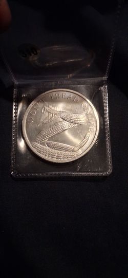 1 oz pure silver round
