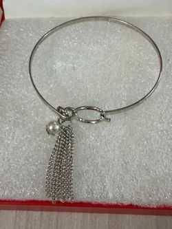 Pulseras aro stainlend diferentes modelos dijes joyería antigua cada uno