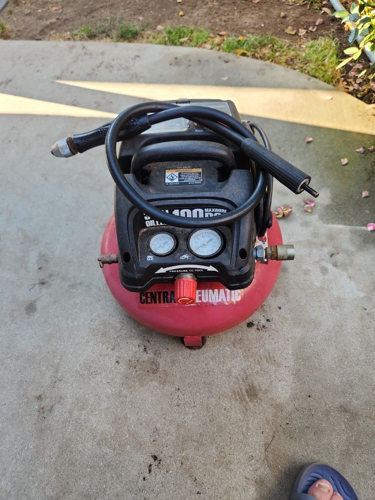 3 Gallon Oilless 2