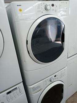 Kenmore HE2 stackable front load washer and dryer set - Free delivery