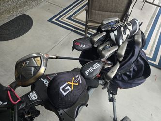 Ping G30 golf clubs. Bag and cart with garmin range finder
