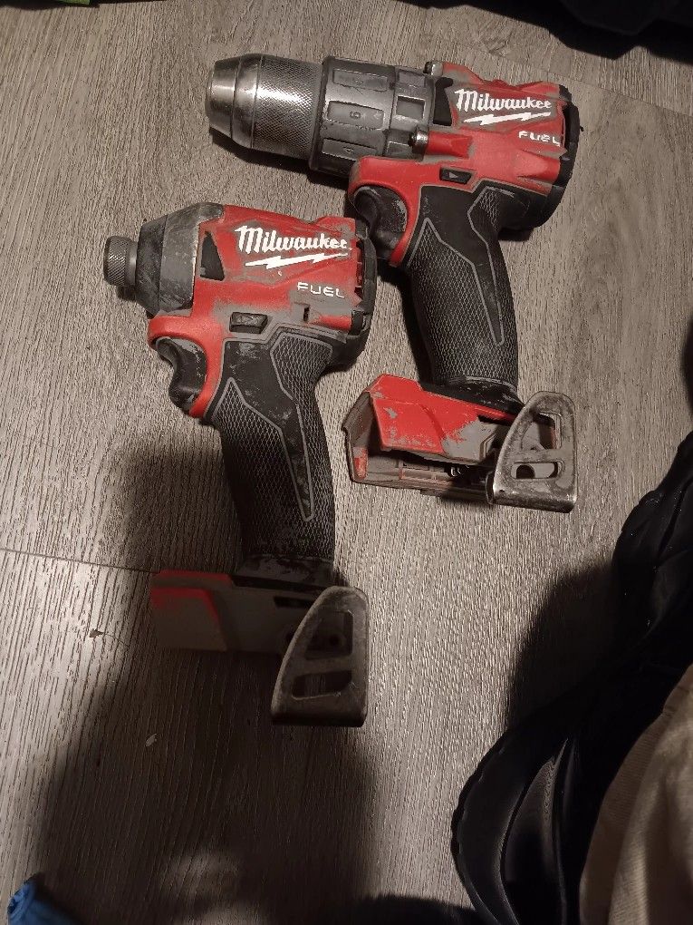 Milwaukee M18 FUEL BRUSHLESS HAMMER DRILL AND IMPACT DRIVER