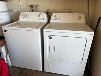 Roper Gas Washer & Dryer Set
