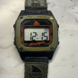 Shark Freestyle Night Vision Vintage Digital Watch Olive Green Brand NEW Battery