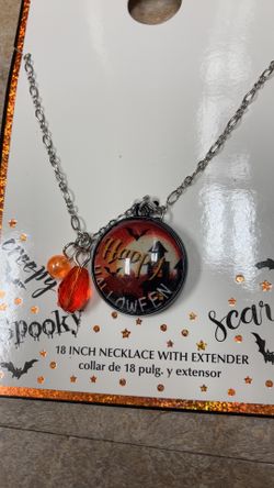 2 new Halloween necklaces $4 for both