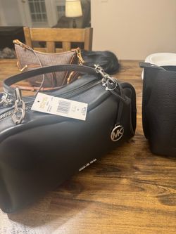 Authentic Michael Kors Bags wi