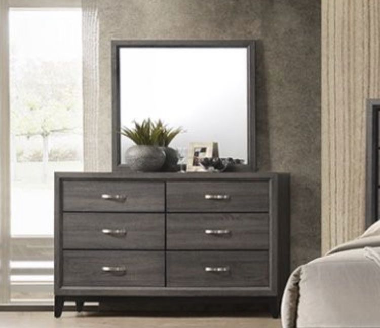 Dresser And Mirror 2 Pc