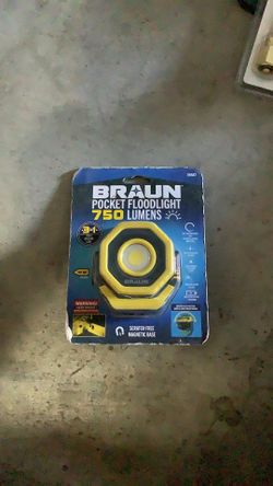 BRAUN 750 Lumen Rechargeable Ultracompact Magnetic LED Floodlight, Yellow