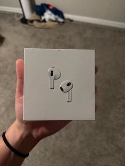 Apple AirPods Wireless Earbuds in Box