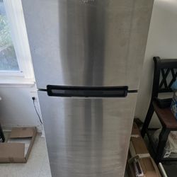 Whirlpool 11 Cu Ft Stainless Steel Refrigerator Fridge