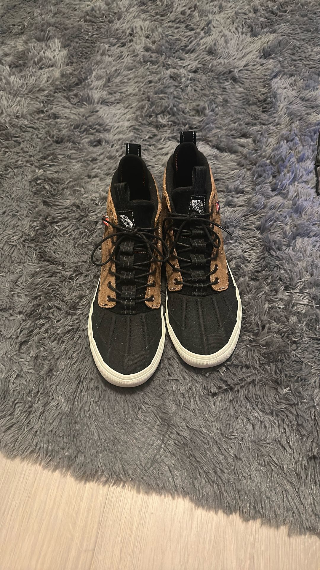 Vans Sk8 Hi Del Pato MTE Size 10