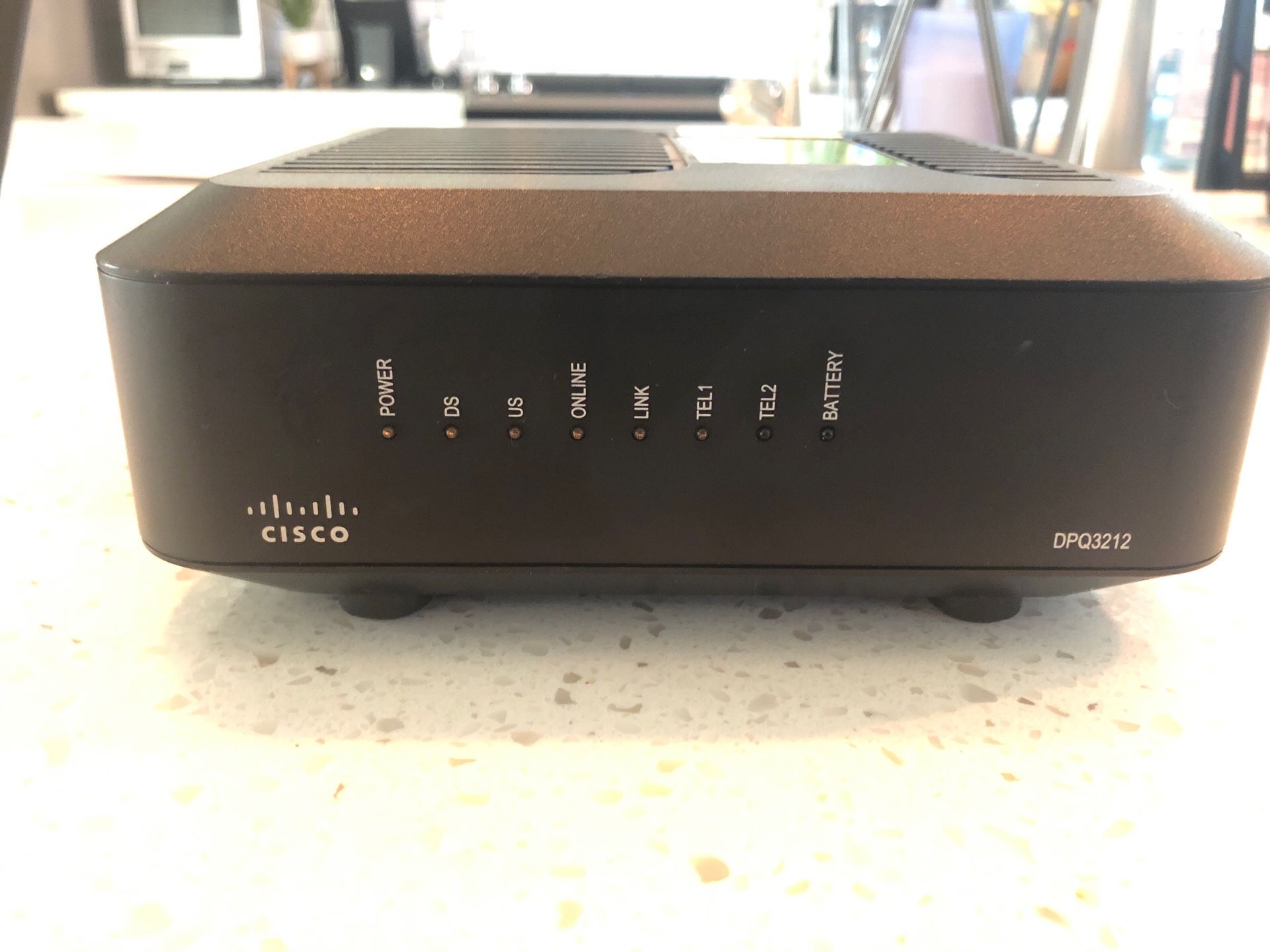 Cisco Cable Modem w/Battery Backup - DPQ3212