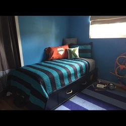 Kids Bed (NE Seattle)