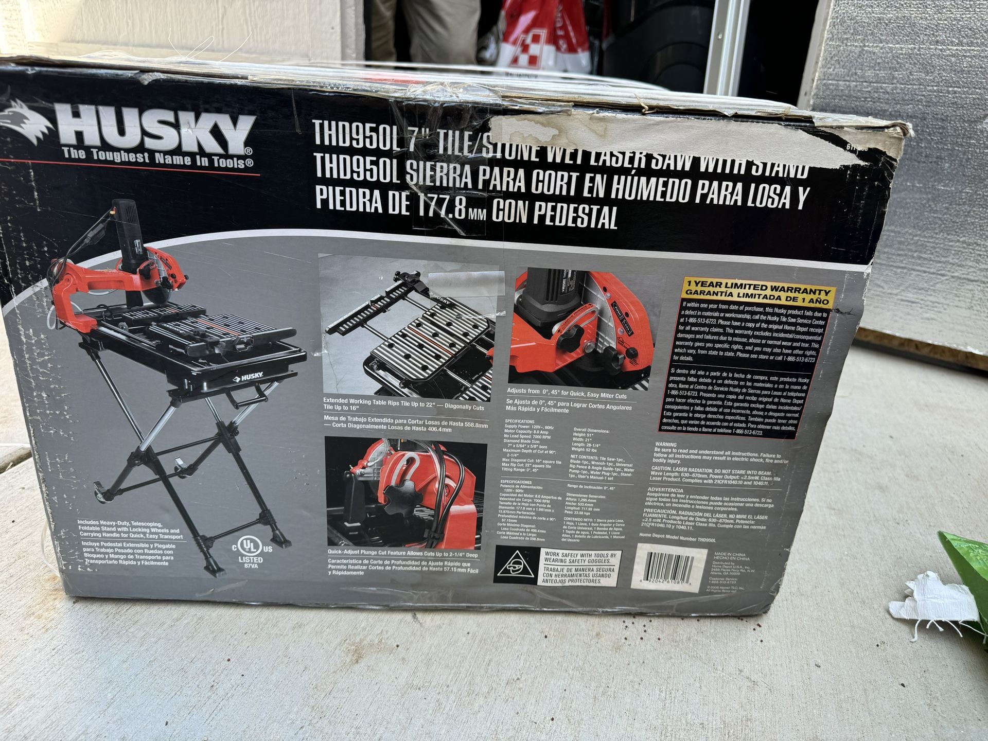 Husky THD950L Tile Saw with Stand
