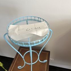 Elegant Plant stand 