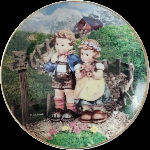 Vintage Danbury Mint Hummel Plate Country Crossroads Little Companions Gold Trim