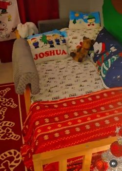 Twin size Montessori Floor Bed