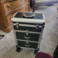 Professional Rolling Makeup Train Case with Drawers,