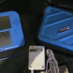 Nintendo 2DS Handheld System Blue (With 500+ Games)