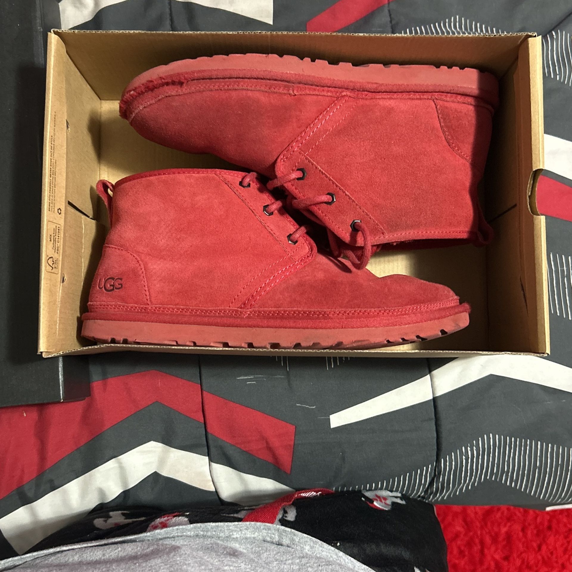 Ugg Red Nemels