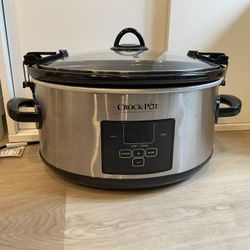 7qt Like New Crock Pot. Cook & Carry 