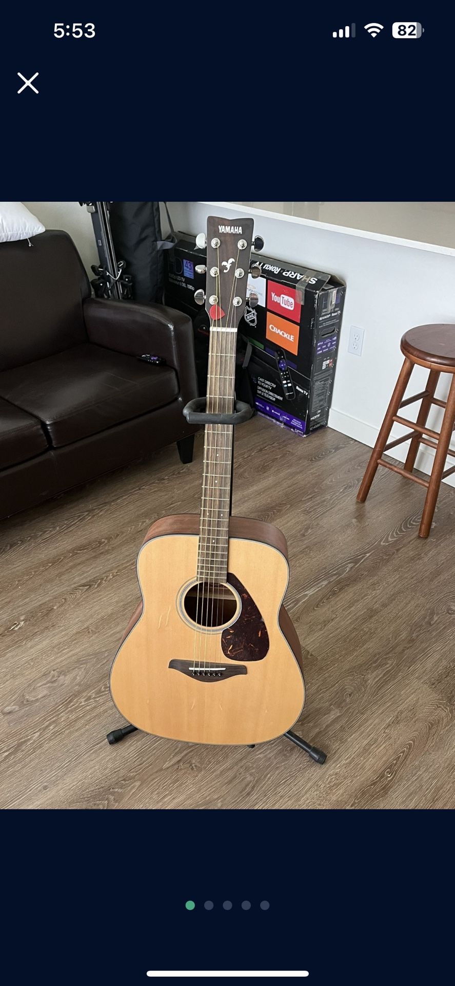 Yamaha Acoustic Guitar