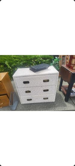 White Wicker Drawers 3