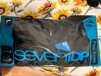 Seven iDP Flex Knee Pads Size Large