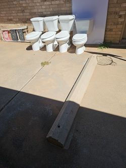 Toilets 3 are left