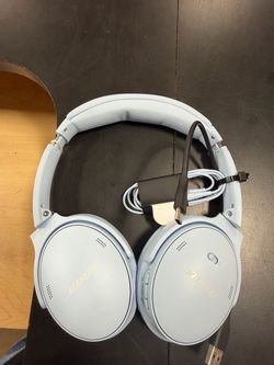 Bose headphones with charger
